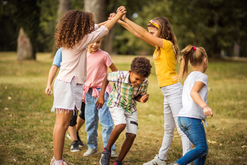 Brincar de boneca ajuda meninos e meninas a desenvolverem empatia e  habilidades sociais, diz estudo - Revista Crescer, Educação